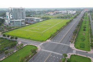 Tỉnh Vĩnh Long mới được thành lập trên cơ sở sáp nhập toàn bộ diện tích và dân số của ba tỉnh Vĩnh Long, Bến Tre và Trà Vinh. 