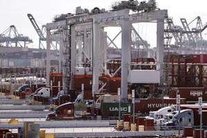 Cảng container hàng hoá ở Los Angeles, California, Mỹ. Ảnh tư liệu: THX/TTXVN