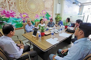 Trái chủ được các luật sư tư vấn, nhưng tới phút cuối vẫn có người không tin.