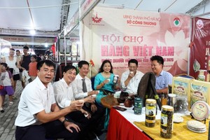 Khai mạc Hội chợ hàng Việt Nam được người tiêu dùng yêu thích năm 2025 