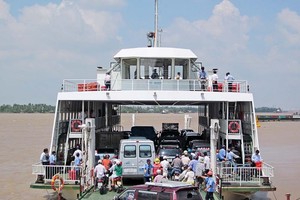 TP.HCM và Đồng Nai thống nhất giao Đồng Nai là cơ quan chủ quản đầu tư xây dựng cầu Cát Lái để thay phà Cát Lái - Ảnh: Lê Quân