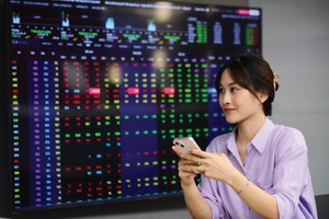 Những phiên giao dịch có thanh khoản lên tới 70.000 tỷ đồng xuất hiện liên tục trên sàn HOSE trong thời gian gần đây