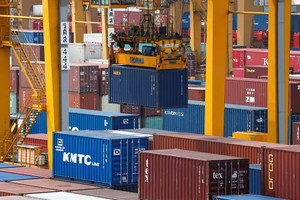 Việt Nam nhập siêu từ Thái Lan 2,62 tỷ USD, tăng xấp xỉ 22% so với cùng kỳ. 