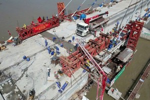 Cầu Rạch Miễu 2 trong giai đoạn triển khai thi công. 