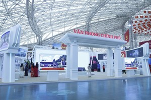 Không gian của Văn phòng Chính phủ tại Triển lãm thành tựu Đất nước.