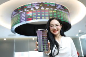 Trong phiên cuối tuần qua, chỉ số VN-Index đã có lúc vượt mốc 1.700 điểm