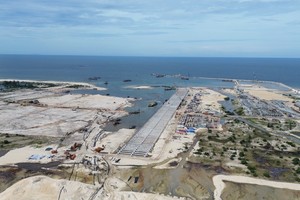 Dự án Khu bến cảng Mỹ Thuỷ, một trong những dự án đầu tư trọng điểm của tỉnh Quảng Trị hiện nay. Ảnh: Ngọc Tân