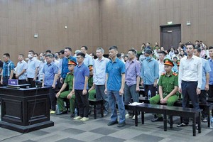 Các bị cáo bị xét xử tại Tòa án Nhân dân TP. Hà Nội 