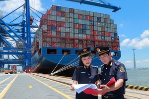 Toàn cảnh hội nghị.