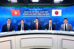 Các diễn giả trong buổi tọa đàm Quan hệ Việt Nam - Nhật Bản: Động lực mới, Tầm cao mới 