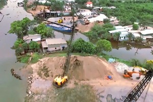 Một bến thủy nội địa hoạt động không phép 