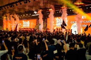 Kickoff The Win City thu hút hơn 2.000 chuyên gia kinh doanh đến từ 40 đại lý tham gia phân phối dự án.