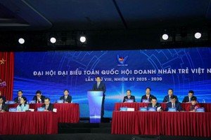 Thủ tướng Chính phủ Phạm Minh Chính phát biểu tại phiên trọng thể Đại hội đại biểu toàn quốc Hội Doanh nhân trẻ Việt Nam lần thứ VIII sáng 27/11/2025