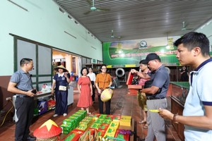 Sản phẩm chè Tân Cương, Thái Nguyên được yêu thích ở cả trong và ngoài nước. Ảnh: Minh Thắng.