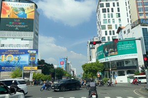 TP.HCM thí điểm chủ trương xã hội hóa quảng cáo để tăng nguồn thu bảo trì các công trình giao thông trên địa bàn 