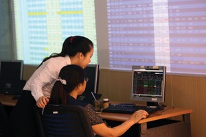 Thông tư mới của Bộ Tài chính đã điều chỉnh hàng loạt hệ số rủi ro và quy định về vốn khả dụng của công ty chứng khoán