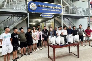 Các đối tượng bị lực lượng chức năng bắt giữ. Ảnh: Duy Chiến