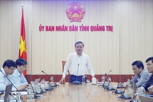 Phó chủ tịch UBND tỉnh Quảng Trị Lê Đức Tiến chủ trì cuộc họp