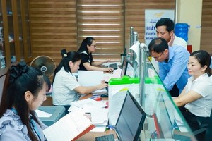 Nghị định số 334/2025/NĐ-CP quy định tiêu chuẩn chức danh công chức lãnh đạo, quản lý trong cơ quan hành chính nhà nước.