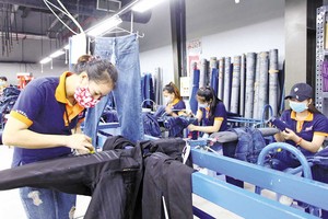 Năm 2025 thị trường dệt may có nhiều thuận lợi và khó khăn đan xen 