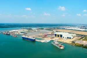 Toàn cảnh Bến cảng Nhà máy đóng tàu Ba Son. 