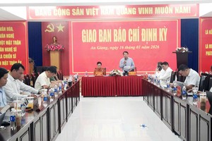 Quang cảnh buổi họp báo