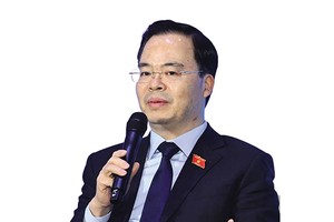  TS. Trần Văn Khải, Phó chủ nhiệm Ủy ban Khoa học, Công nghệ và Môi trường của Quốc hội 