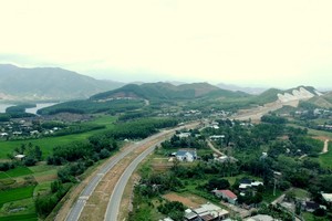 Thành phố Đà Nẵng đầu tư nhiều tuyến giao thông kết nối Khu Thương mại tự do.