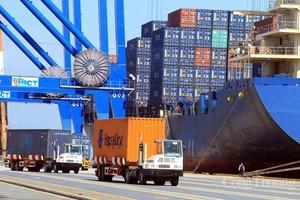 Thủ tướng yêu cầu Bộ Công thương đa dạng hóa thị trường xuất khẩu, tận dụng hiệu quả 17 FTA ngay từ đầu năm. 