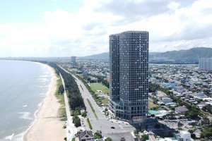 Đà Nẵng triển khai cho thuê ngắn hạn đối với hàng loạt khu đất. Trong ảnh là một số khu đất trống ở đường Nguyễn Tất Thành, Đà Nẵng. Ảnh: Linh Đan 