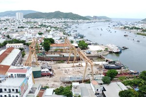 Công ty TNHH MTV Đóng tàu Nha Trang nợ hàng chục tỷ đồng tiền bảo hiểm xã hội. Ảnh: K.N 