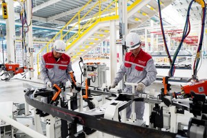 PMI Việt Nam lên mức cao nhất trong 3 tháng, đạt 52,8 điểm
