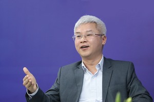 Chờ “mã đáo thành công”