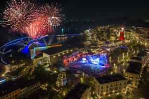 Các hoạt động vui chơi, giải trí về đêm tại Nam Phú Quốc được ví như “thỏi nam châm” hút khách tới đảo Ngọc. Ảnh: Ánh Dương.