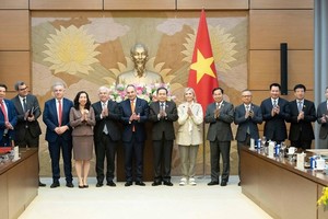 Chủ tịch Quốc hội Trần Thanh Mẫn tiếp Phó Chủ tịch Quốc hội Hy Lạp 