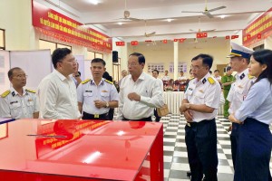 Lãnh đạo HĐND và UBND TP.HCM kiểm tra, khảo sát công tác bầu cử tại khu vực bỏ phiếu sớm số 1 phường Phước Thắng.