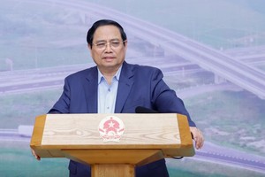 Thủ tướng Chính phủ Phạm Minh Chính, Trưởng Ban Chỉ đạo Nhà nước các công trình, dự án quan trọng quốc gia, trọng điểm ngành giao thông vận tải, chủ trì họp phiên thứ 24 của Ban Chỉ đạo - Ảnh: VGP.