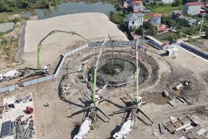 Thi công đài kiểm soát không lưu Cảng hàng không quốc tế Gia Bình (Ảnh: Báo Bắc Ninh).