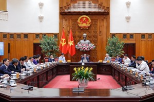 Thủ tướng Phạm Minh Chính chủ trì cuộc làm việc của Thường trực Chính phủ với lãnh đạo thành phố Hà Nội, tiếp tục cho ý kiến, góp ý về Quy hoạch tổng thể Thủ đô Hà Nội tầm nhìn 100 năm - Ảnh: VGP.