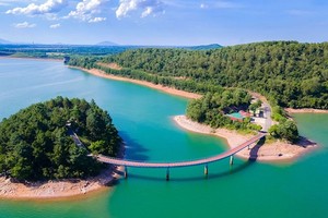 Du lịch Hồ Kẻ Gỗ được xem là điểm đến lý tưởng ở Hà Tĩnh