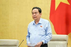 Chủ tịch Quốc hội Trần Thanh Mẫn, Chủ tịch Hội đồng Bầu cử quốc gia phát biểu tại phiên họp. Ảnh: Nhân Dân.