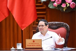 Thủ tướng: Không để thiếu nguồn cung, khẩn trương xây dựng kho dự trữ chiến lược xăng dầu 