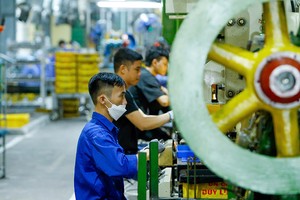 Cú nghẽn ở năng lượng có thể đi vòng rất nhanh qua vận tải, phân bón, nguyên liệu đầu vào và lịch giao hàng của doanh nghiệp sản xuất. Ảnh: Đ.T