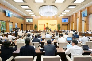 Ủy ban Thường vụ Quốc hội cho ý kiến Dự án Luật Thủ đô (sửa đổi) (Ảnh: P.V)