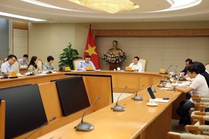 Phó Thủ tướng Trần Hồng Hà chủ trì cuộc họp. Ảnh: VGP.