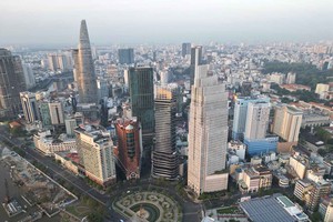 Tăng trưởng quý I/2026 của TP.HCM ước đạt trên 8%, tạo tiền đề khả quan để hoàn thành mục tiêu cả năm. Ảnh: Lê Toàn.