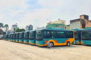 Nhiều tuyến xe buýt tại TP.HCM đã chuyển sang dùng xe buýt điện - Ảnh: Lê Toàn