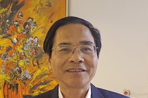 PGS-TS. Lê Bộ Lĩnh, Viện trưởng Viện Nghiên cứu Chiến lược kinh tế, nguyên Phó chủ nhiệm Ủy ban Khoa học, công nghệ và môi trường của Quốc hội 