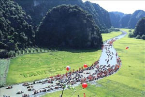 Cảnh đẹp Tam Cốc.