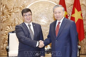 Tổng Bí thư, Chủ tịch nước Tô Lâm tiếp Đại sứ Mông Cổ tại Việt Nam Jigjee Sereejav. Ảnh: Thống Nhất/TTXVN.